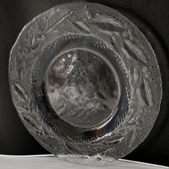 Arcoroc HOLLY TREE Glass Salad Plate Replacement Poinsettia's France Embossed Vt - Picture 7 of 12